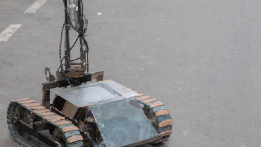 দ্বিচারীর বানানো ড্রোন ও রোভার