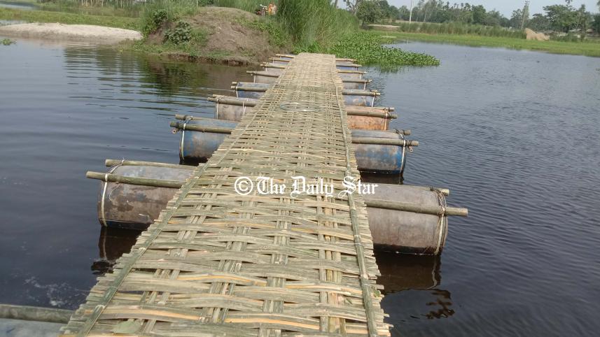lalmonirhat_floating_bridge_2.jpg