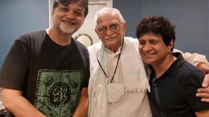 সৃজিত মুখার্জি , গুলজার ও কেকে। ছবি: সংগৃহীত