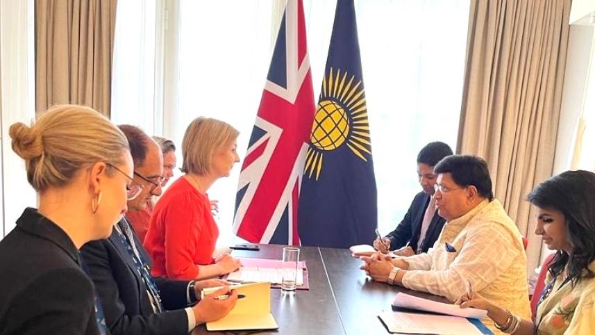 গতকাল রুয়ান্ডার কিগালিতে একটি দ্বিপাক্ষিক বৈঠকে ২ দেশের পররাষ্ট্রমন্ত্রী আলোচনা করেন 