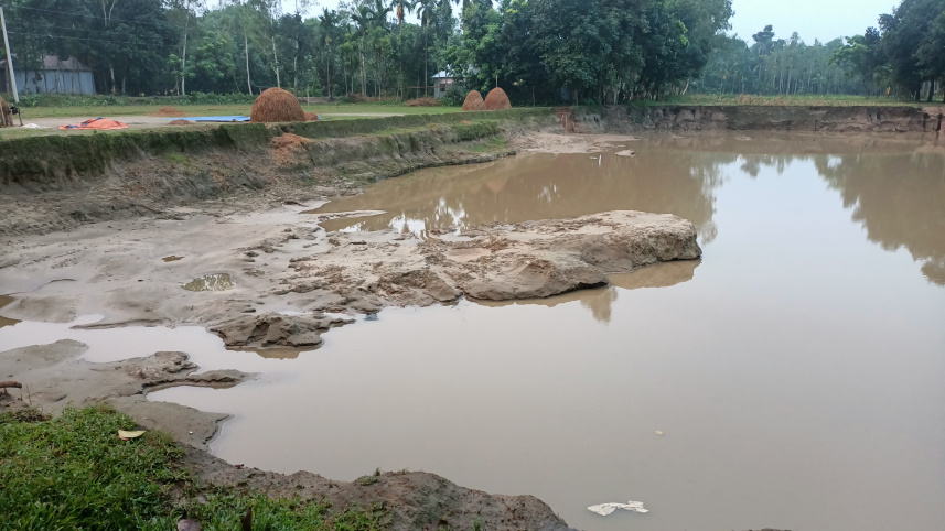 lalmonirhat_al_leader_pond-02_1.jpg