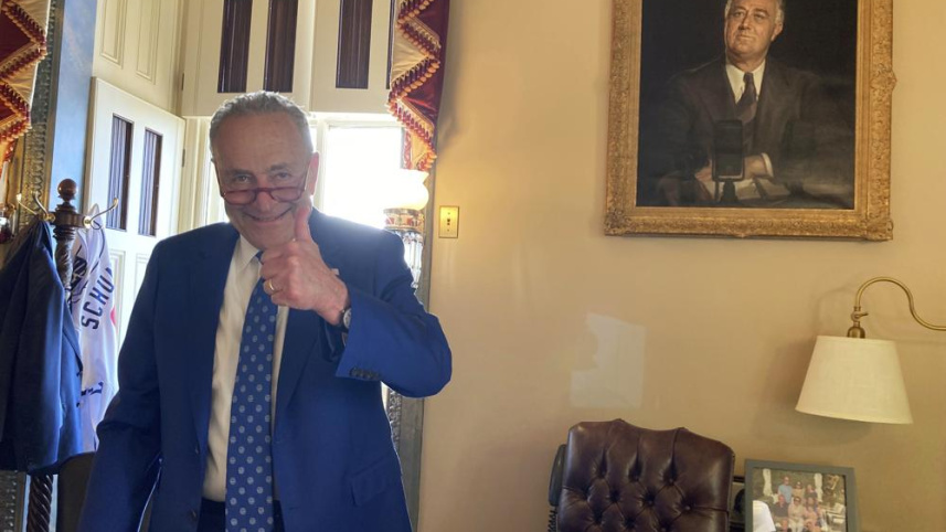 ডেমোক্র্যাট সিনেটর চাক শুমার। ফাইল ছবি: এপি