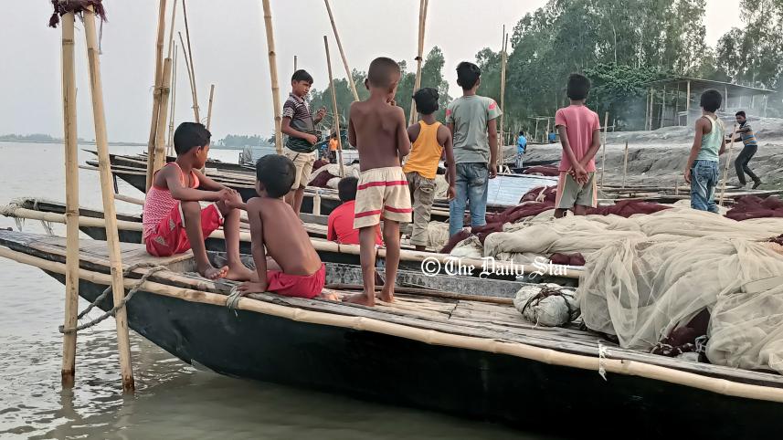 lalmonirhat_fishermen_life-05.jpg