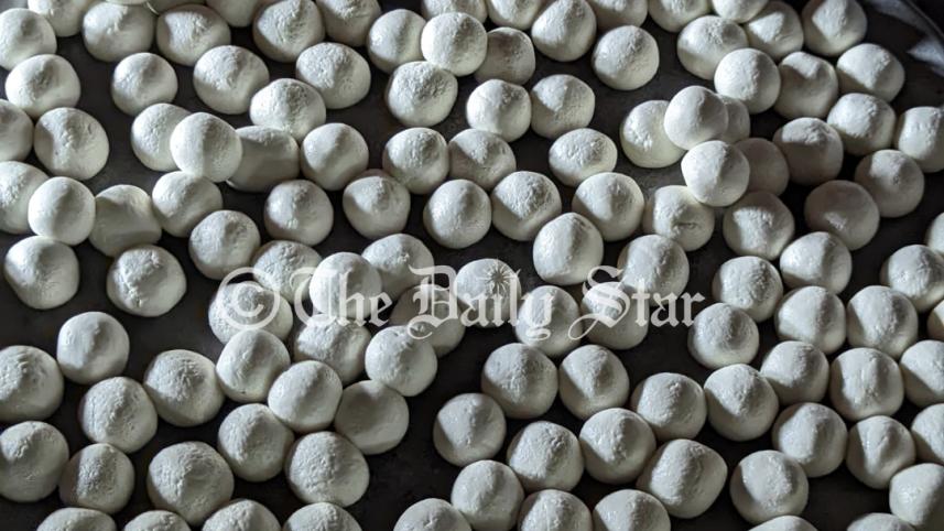 খন্ডলের মিষ্টি