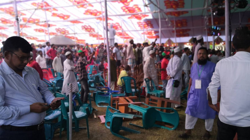 বরগুনায় আ. লীগের সম্মেলনে ২ গ্রুপের সংঘর্ষ, আহত ৫০