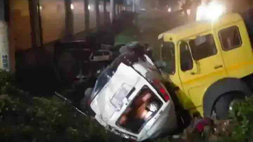 সড়ক দুর্ঘটনা