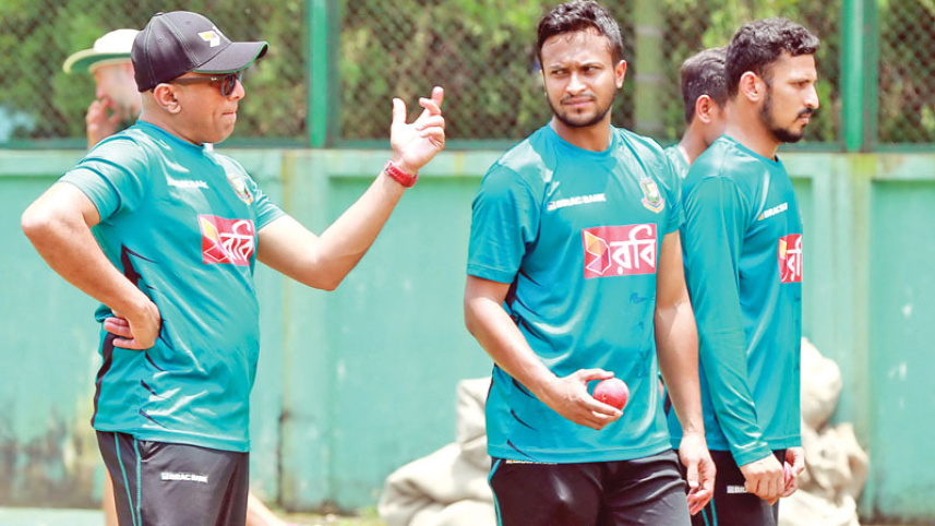 chandika hathurusingha and SHakib al hasan