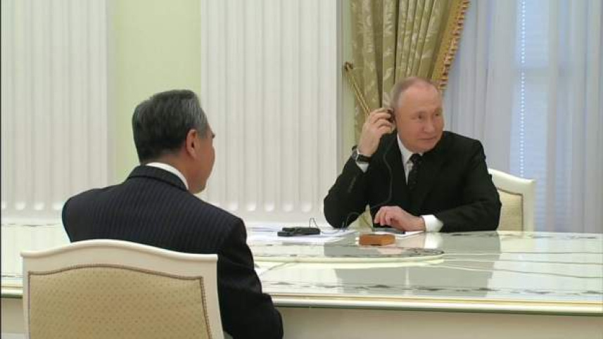 রাশিয়া, চীন, ভ্লাদিমির পুতিন, ওয়াং ই,