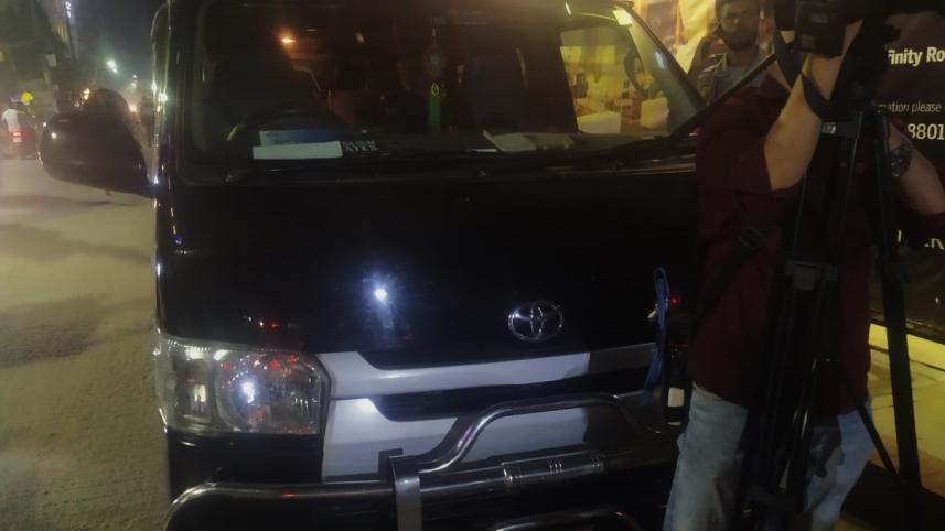 টাকা ছিনতাই.jpg