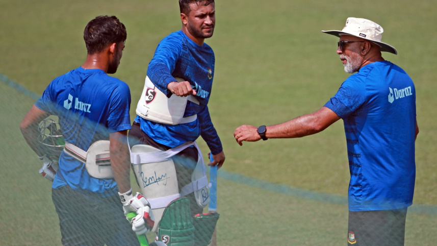 Najmul Hossain Shanto , Shakib Al Hasan & Chandika Hathusingha