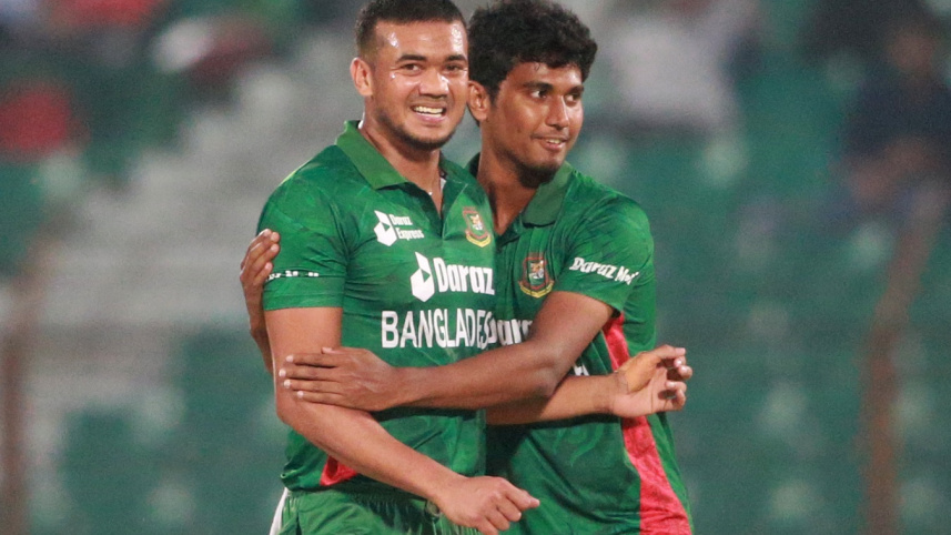 Taskin Ahmed & Hasan Mahmud 