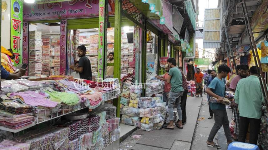 বঙ্গবাজারের ‘আগুনের আঁচ’ নারায়ণগঞ্জে