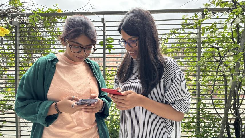 সন্তানকে প্রথম ফোন দেওয়ার সময় যে বিষয় খেয়াল রাখা উচিত