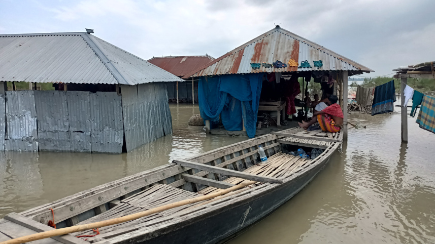  বিপৎসীমার ওপরে তিস্তা, ধরলা ও দুধকুমারের পানি
