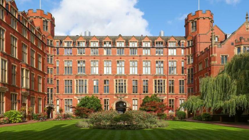 ইউনিভার্সিটি অব শেফিল্ড: ভর্তি, স্কলারশিপ ও অন্যান্য তথ্য