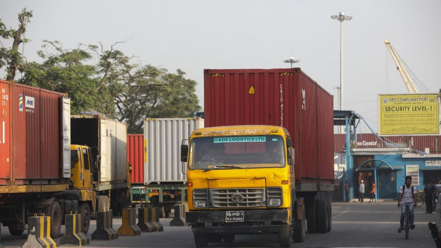 কন্টেইনার পরিবহন