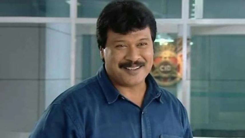 দিনেশ ফাডনিস