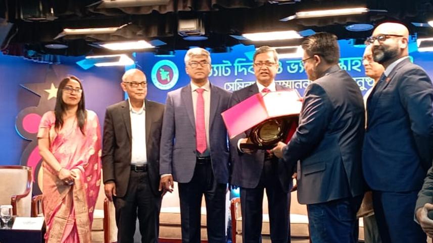 পেঁয়াজের দাম বৃদ্ধি, পেঁয়াজ, পেঁয়াজ আমদানি, বাংলাদেশে পেঁয়াজের দাম, পেঁয়াজ রপ্তানি বন্ধ,