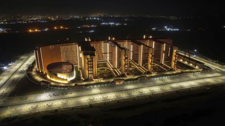 বিশ্বের সবচেয়ে বড় অফিস সুরাট ডায়মন্ড বোর্স। ছবি: প্রকল্পের ওয়েবসাইট থেকে সংগৃহীত