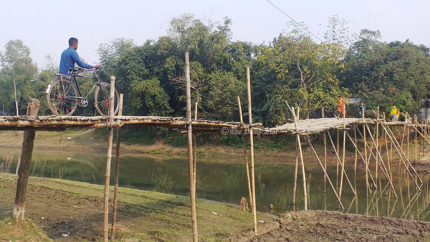 kurigram_bamboo_bridge-02.jpg