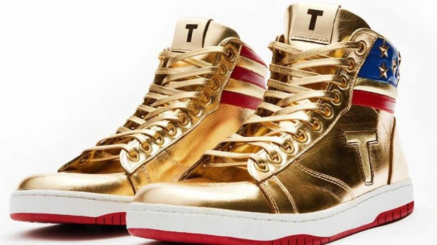 ট্রাম্পের সোনালি জুতা। ছবি: গেটট্রাম্পস্নিকার্স ডট কম