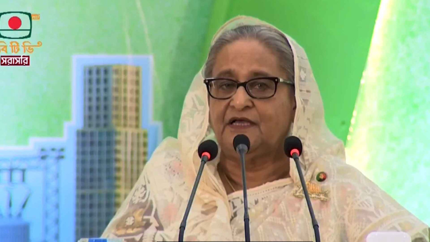 একটা কাজ দিলাম, কেউ কিছু পয়সা পেল—এই চিন্তা করে প্রকল্প গ্রহণ করবেন না: প্রধানমন্ত্রী