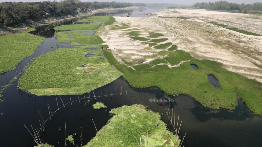 ‘হৃদয়ে চমক আনা’ নদীকে প্রিয় মানুষের মতোই ভালোবেসে যাওয়া জীবনানন্দ লিখেছিলেন, ‘মানুষের মন থেকে নদীরা হারায়, শেষ হয়।’