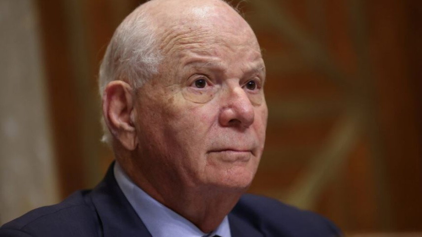 মার্কিন সিনেটর বেন কার্ডিন। ছবি: রয়টার্স