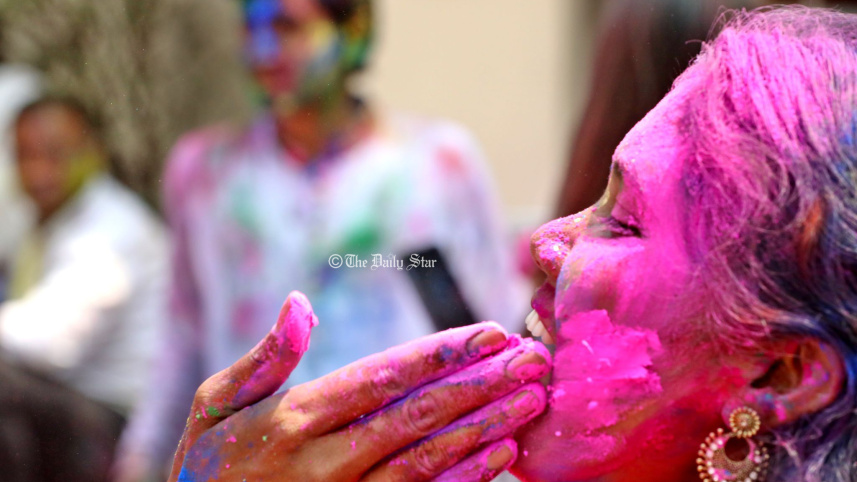 holi_7.jpg