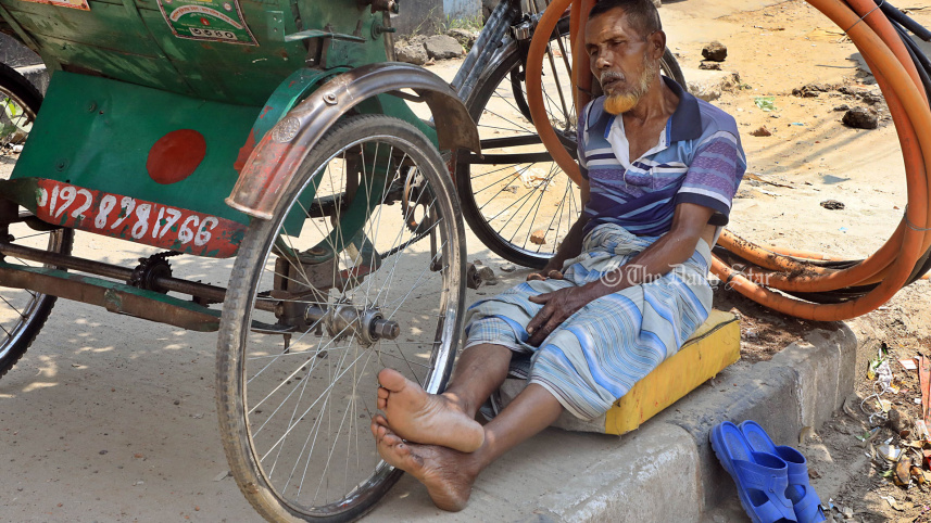 কাল থেকে বাড়বে বৃষ্টির প্রবণতা, গরমের অস্বস্তি আরও ২ দিন