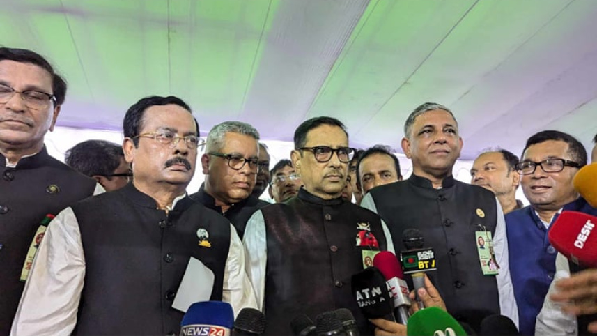 বর্ণচোরা বিএনপির নেতৃত্বে গড়ে ওঠা সাম্প্রদায়িক অপশক্তিকে প্রতিহত করাই আওয়ামী লীগের আগামী দিনের চ্যালেঞ্জ বলে জানিয়েছেন দলটির সাধারণ সম্পাদক এবং সড়ক পরিবহন ও সেতুমন্ত্রী ওবায়দুল কাদের।