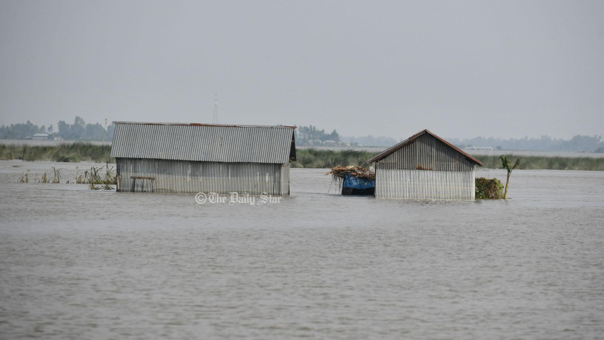 বন্যায় দুর্ভোগ