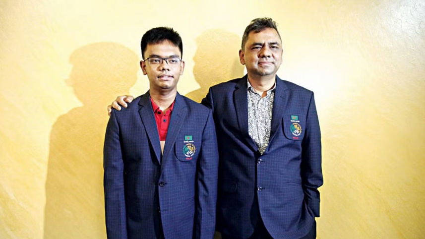 ছেলের সঙ্গে জিয়াউর রহমান