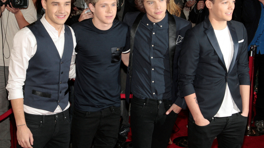 ওয়ান ডিরেকশন ব্যান্ডের সদস্যদের সঙ্গে লিয়াম পেইন (সবার বাঁয়ে)। ফাইল ছবি: রয়টার্স