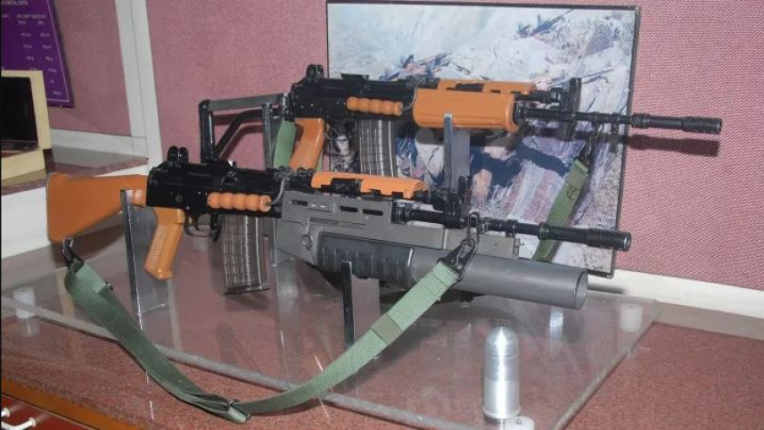 ভারতে নির্মিত ইনসাস রাইফেল। ফাইল ছবি: সংগৃহীত