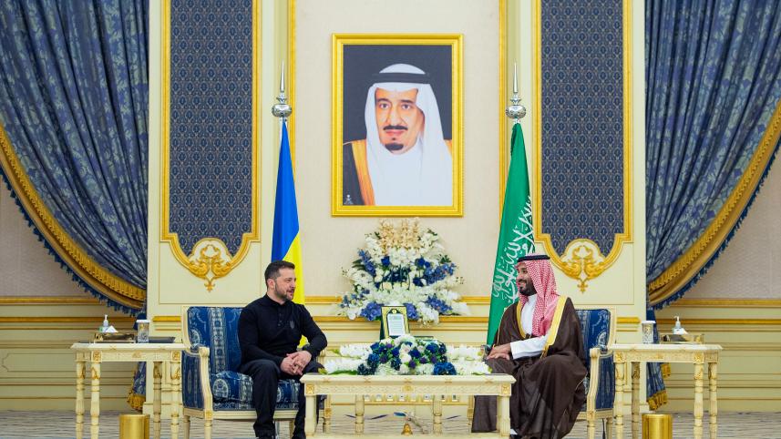 যুক্তরাষ্ট্র-ইউক্রেন বৈঠকের আগে সৌদি যুবরাজের সঙ্গে জেলেনস্কির বৈঠক। ছবি: রয়টার্স