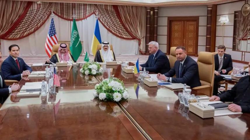 সৌদি আরবের মধ্যস্থতায় মার্কিন ও ইউক্রেনিয় কর্মকর্তাদের বৈঠক। ছবি: ডয়চে ভেলে