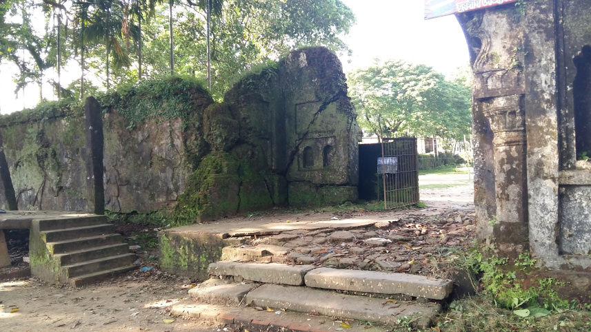 jainteshwari_bari_wikipedia_1.jpg