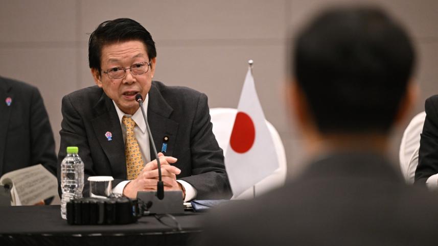 জাপানের বাণিজ্যমন্ত্রী ইয়োজি মুতো। ফাইল ছবি: এএফপি  