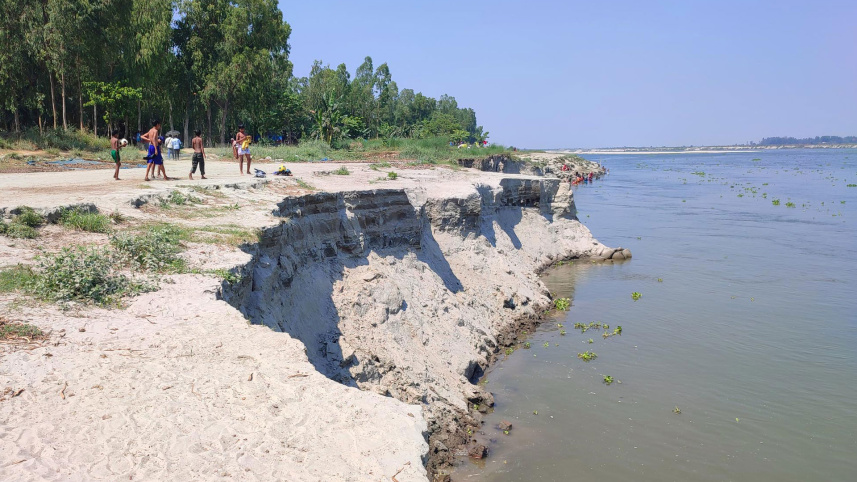jamuna_erosion_neolapara2_11apr25.jpg