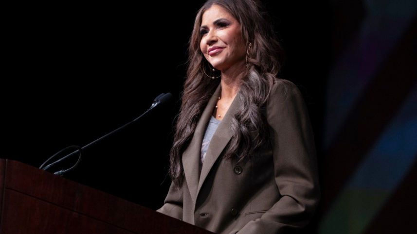 মার্কিন হোমল্যান্ড সিকিউরিটি বিভাগের সচিব ক্রিস্টি নোয়েম। ফাইল ছবি: এএফপি