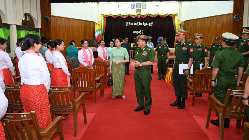 কেংটুং শহরে মিয়ানমারের সামরিক জান্তা প্রধান মিন অং হ্লাইং। ফাইল ছবি: সংগৃহীত