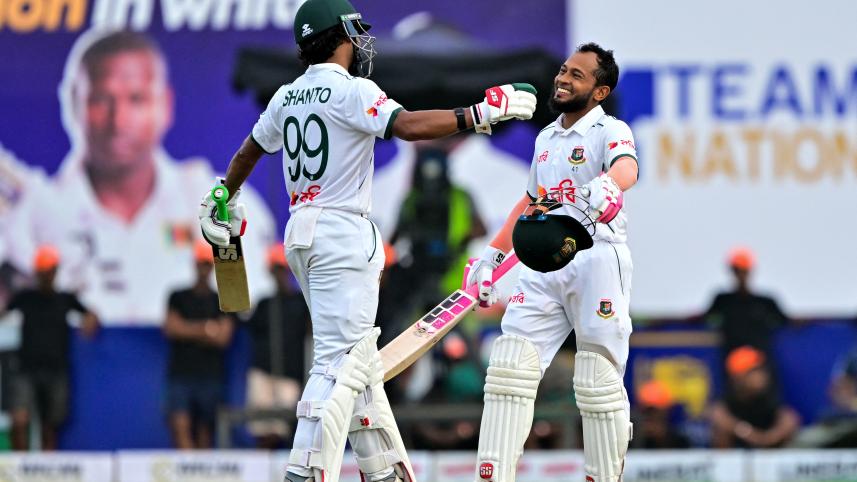 Mushfiqur Rahim (R) celebrates Najmul Hossain Shanto 