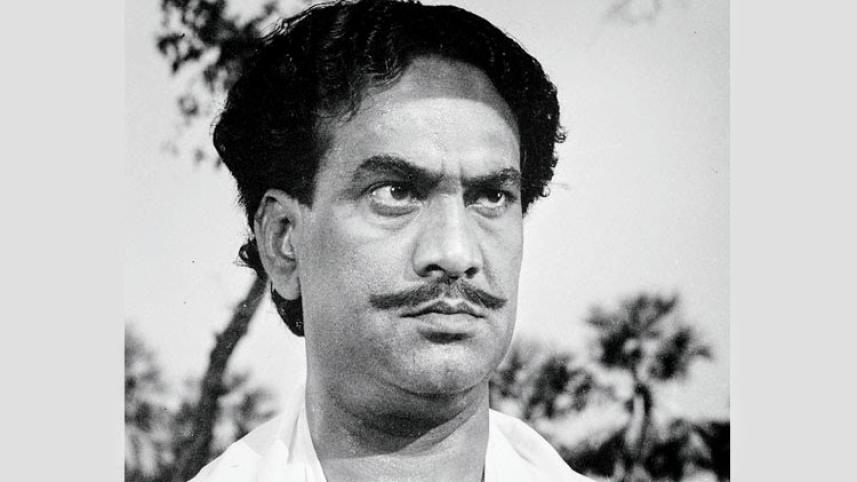 অজিতেশ বন্দ্যোপাধ্যায়, বাংলা থিয়েটার, নান্দীকার, নান্দীমুখ, গণনাট্য সংঘ, রাজনৈতিক থিয়েটার, মঞ্চ নাটক, বাংলা নাটক, মঞ্চ অভিনেতা, তপন সিংহ, হাটে বাজারে, তিন পয়সার পালা, মঞ্জরী আমের মঞ্জরী, কেয়া চক্রবর্তী, উৎপল দত্ত, শম্ভু মিত্র, কলকাতার থিয়েটার, বাংলা সংস্ক