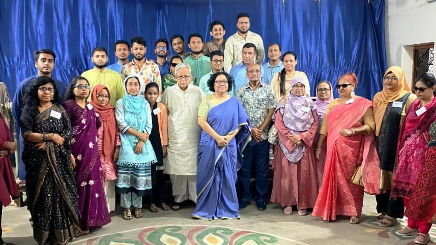 ঢাকায় দৃষ্টি প্রতিবন্ধীদের নিয়ে প্যালিয়েটিভ কেয়ার প্রশিক্ষণ। ছবি: সংগৃহীত