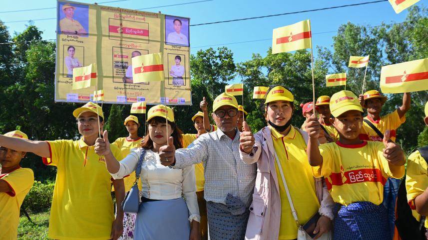 মিয়ানমারে নির্বাচণী প্রচারণা। ছবি: এএফপি