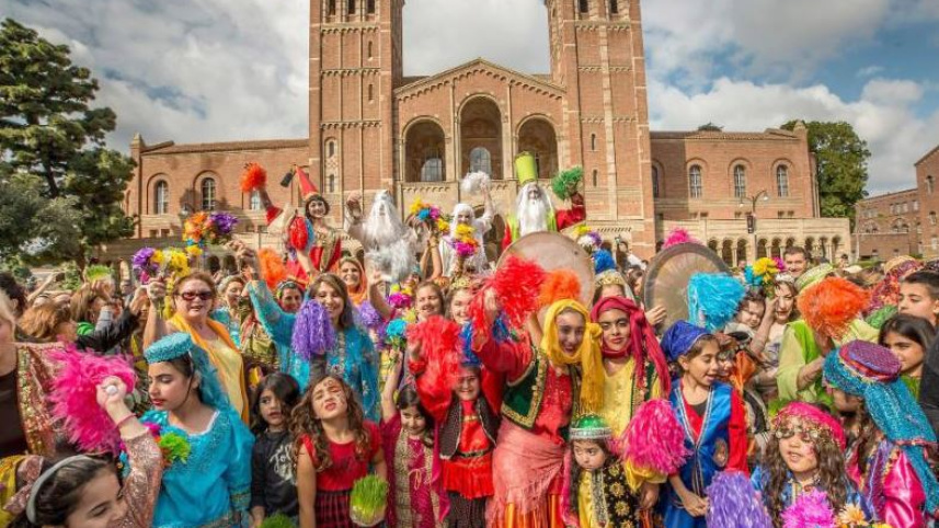 ইউনিভার্সিটি অব ক্যালিফোর্নিয়া, লস অ্যাঞ্জেলসে নওরোজ উদযাপন। ছবি: সংগৃহীত