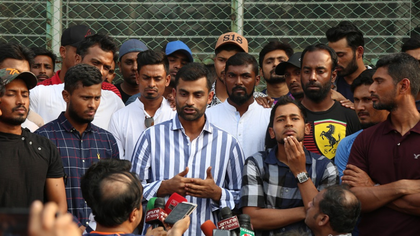 Cricketers Protest
