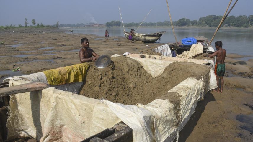 Sand workers (5).jpg