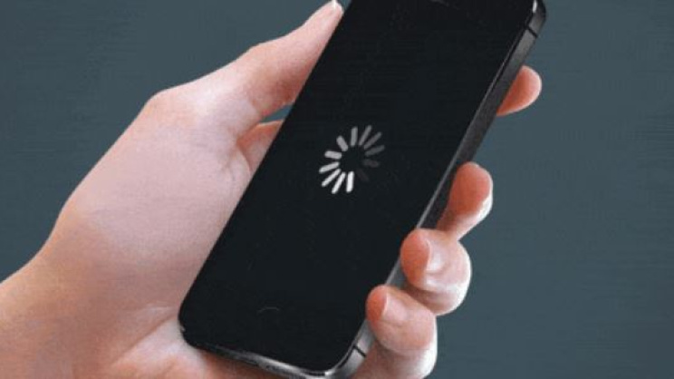 ধীরগতির ফোনে যেভাবে গতি ফিরিয়ে আনবেন